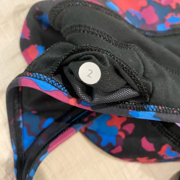 lululemon bra - Picture 3 of 3